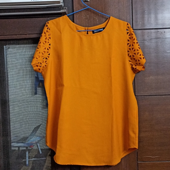 Mustard Top - Picture 5 of 7